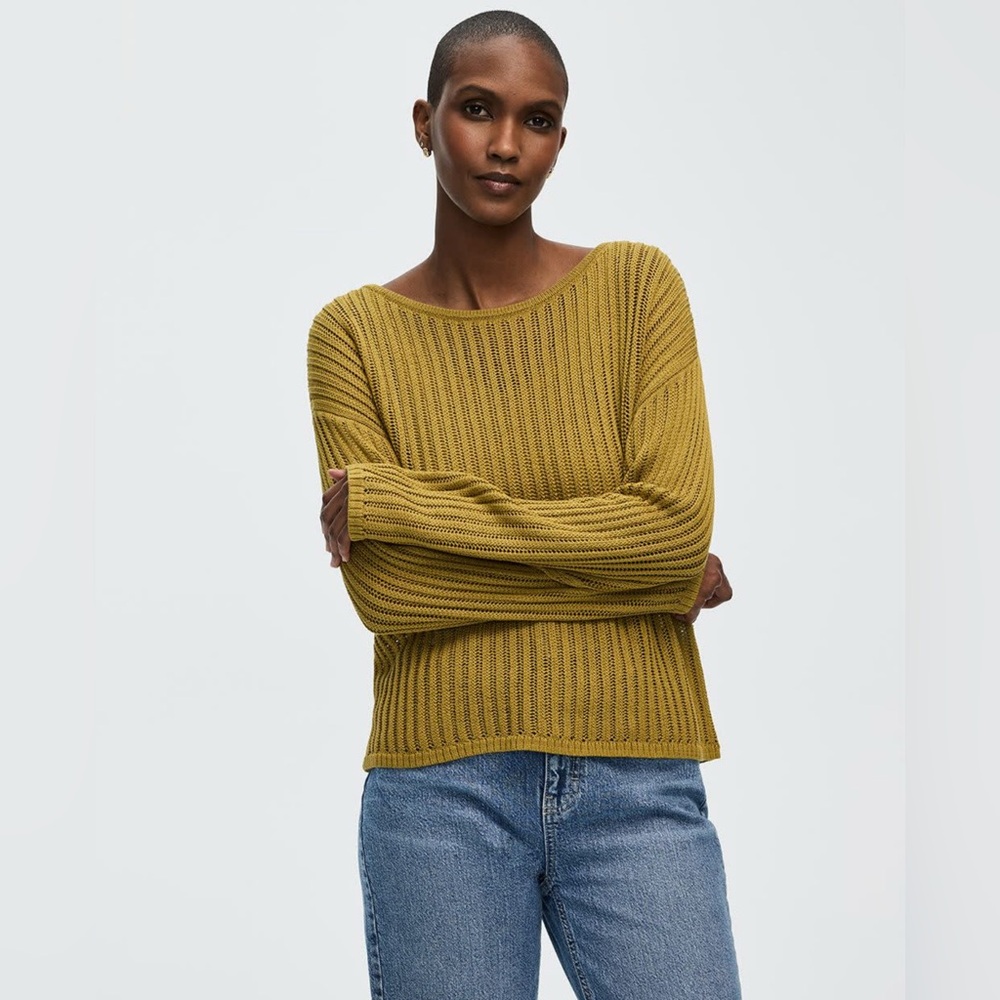 BNWT - Reitmans sweater - mustard yellow - size small